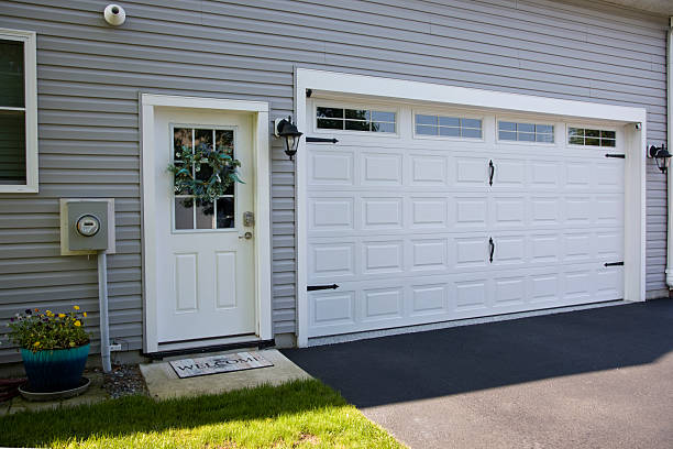 24/7 Emergency Garage Door Roller Replacement experts in Hampton, MD